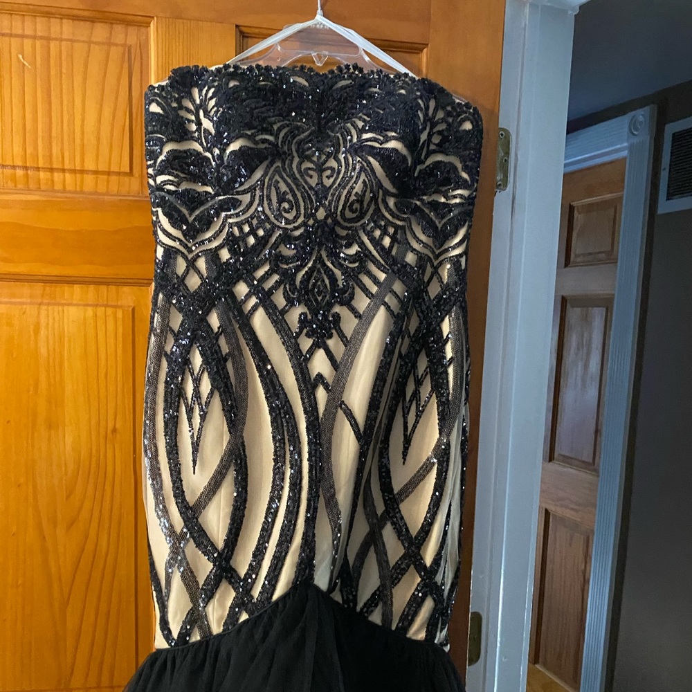 Prom Dress - Picture 4 of 8